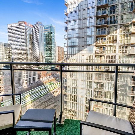 Exquisite Condos By Cn Tower With Parking Toronto Exteriér fotografie