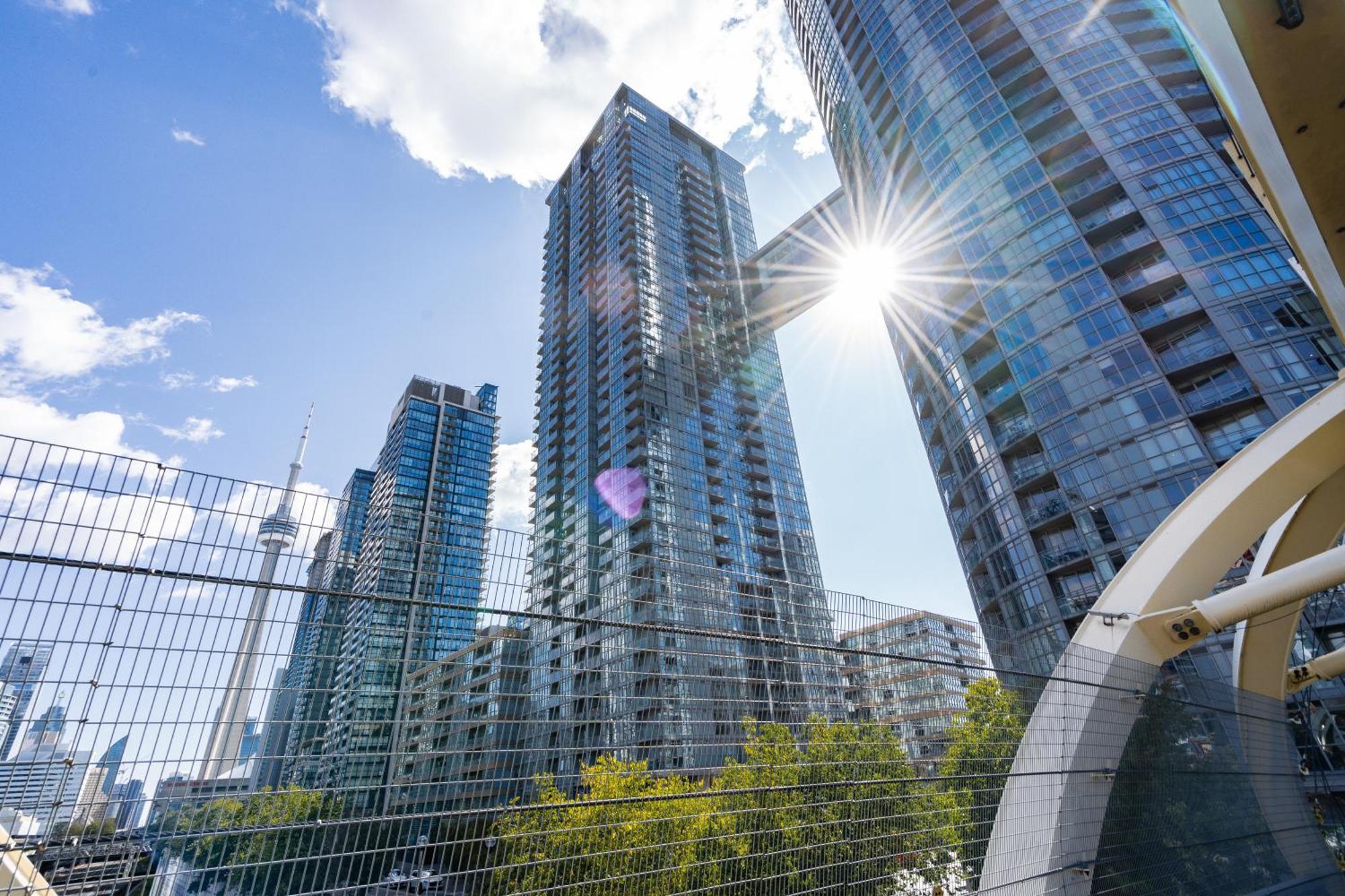 Exquisite Condos By Cn Tower With Parking Toronto Exteriér fotografie